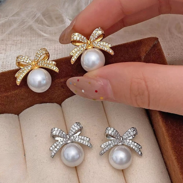 Bow Sparkle Diamond Pearl Stud Earrings