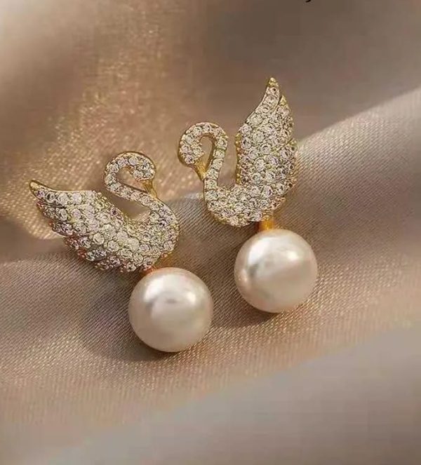 Korean Diamond Swan Pearl Earrings