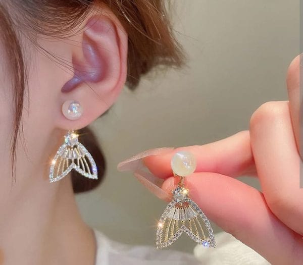 Golden Fishtail Luxury Sparkling Crystal Rhinestones Pearl Earrings - Belladoux