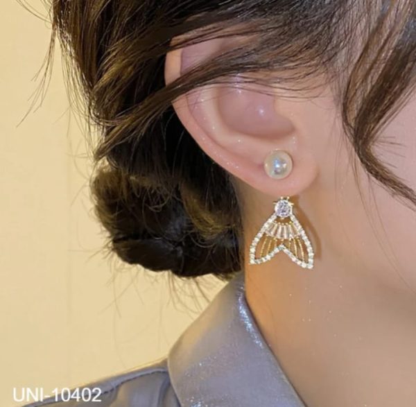 Golden Fishtail Luxury Sparkling Crystal Rhinestones Pearl Earrings - Belladoux