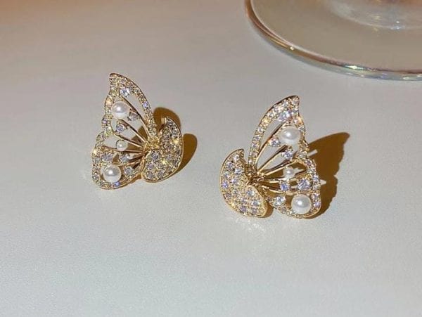 Korean Zircon And Pearl Butterfly Front Back Earrings - Belladoux